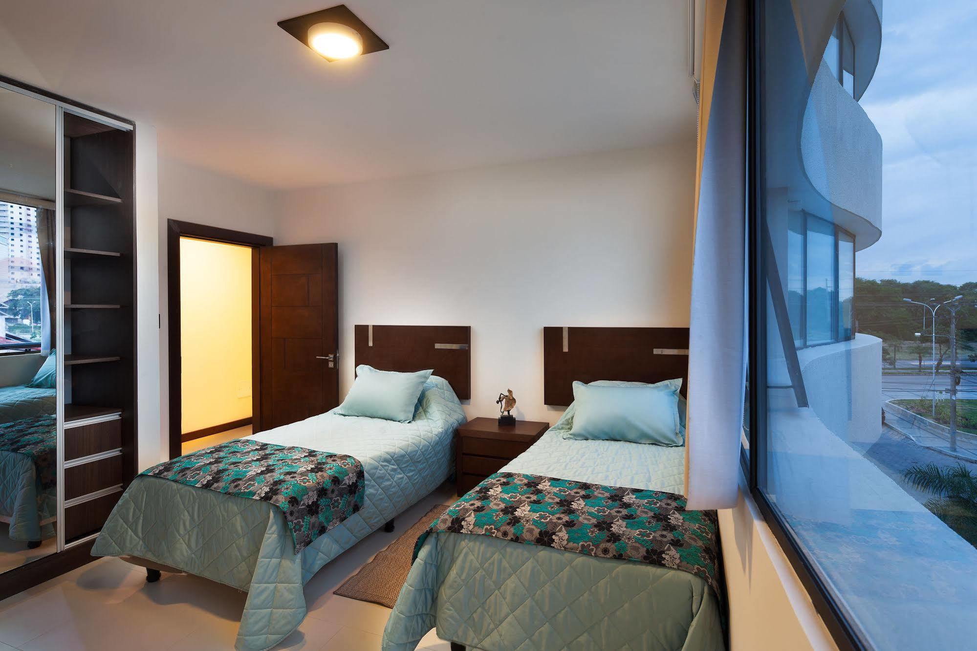 סנטה קרוז דה לה סיירה Mai Suites Apart Hotel מראה חיצוני תמונה